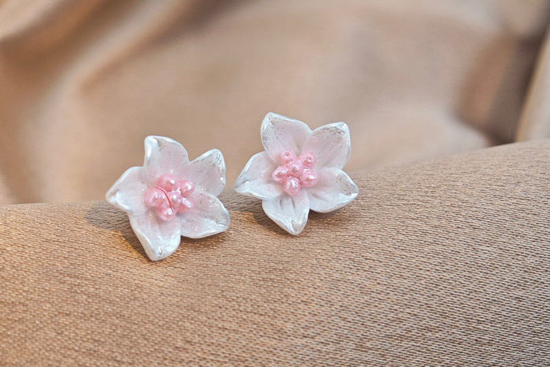 White Flower Stud