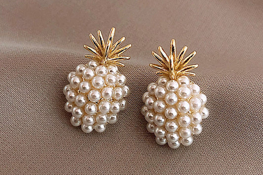 Pineapple pearl earring