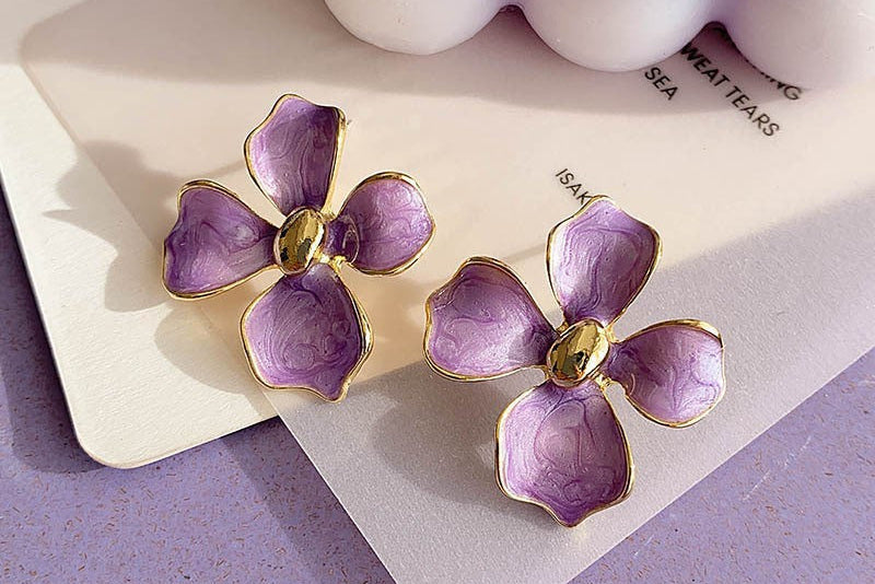 Purple flower earring