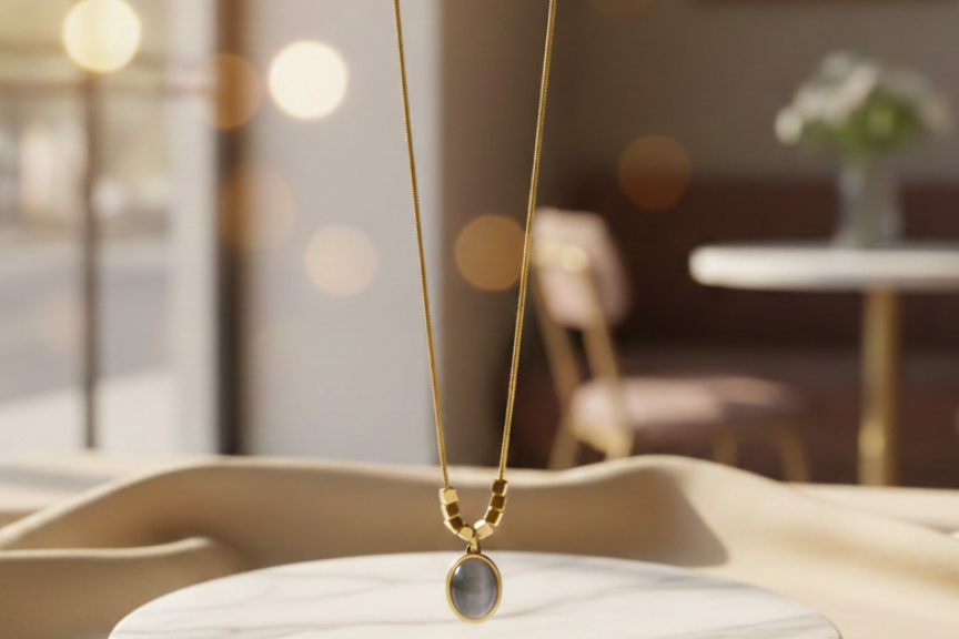 Chain with Ash colour stone pendant