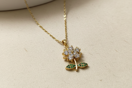 Chain with a floral pendant