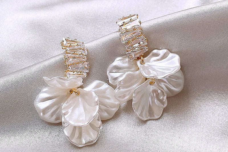 Tassel Shell Flower