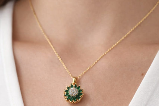 Chain with green stone pendant