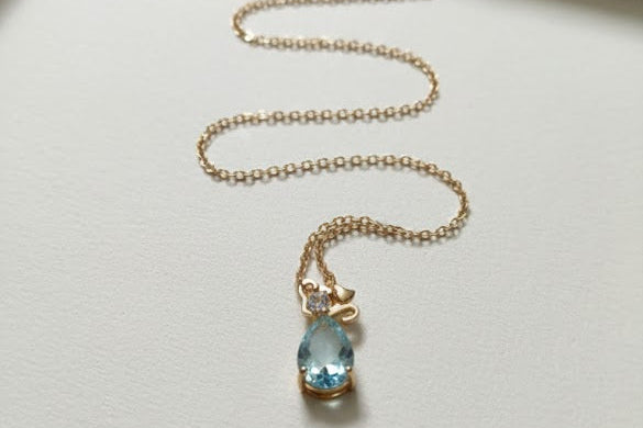 Chain with Blue stone Pendant