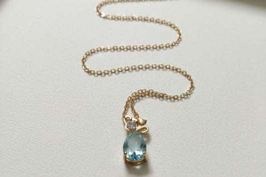 Chain with Blue stone Pendant